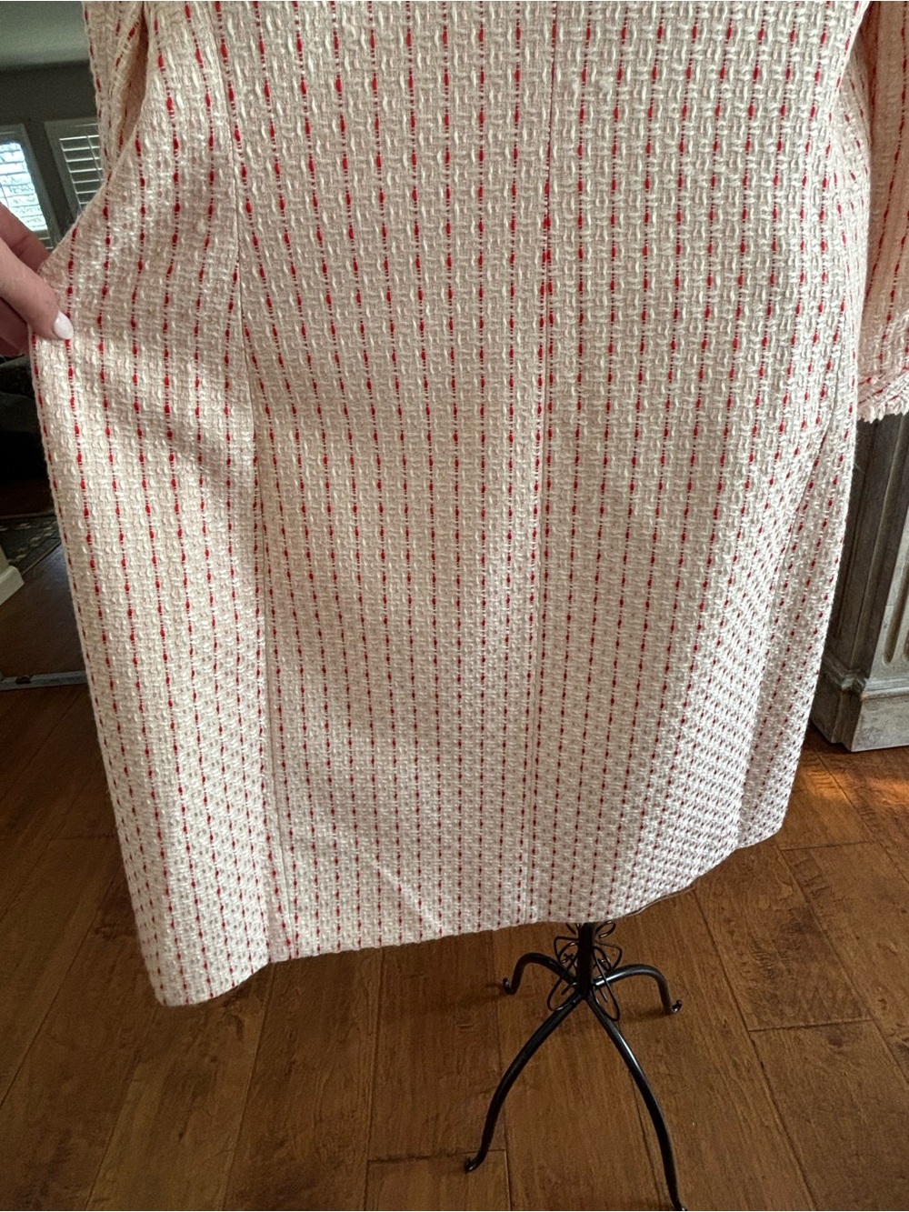 Anne Klein Soft Pink Textured Long Coat with Subtle Red Accents - Picture 12 of 16